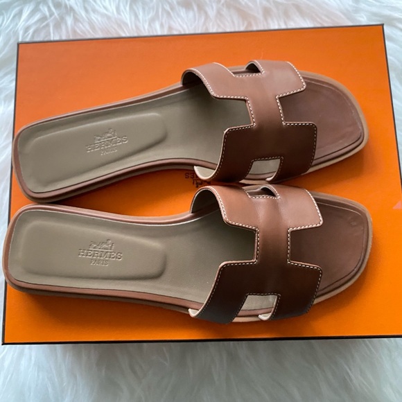 Hermes Oran Sandal - Picture 2 of 8